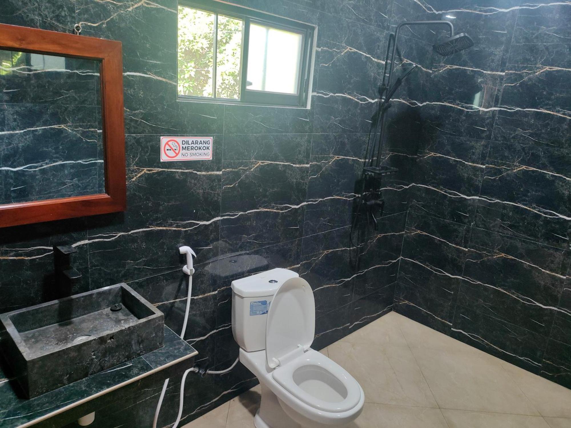 Mango Guesthouse Pangandaran Zewnętrze zdjęcie